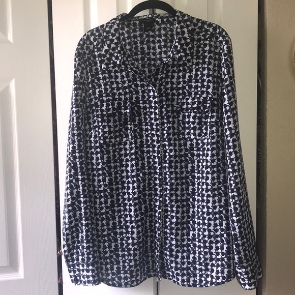 Ann Taylor Tops - Ann Taylor button down shirt